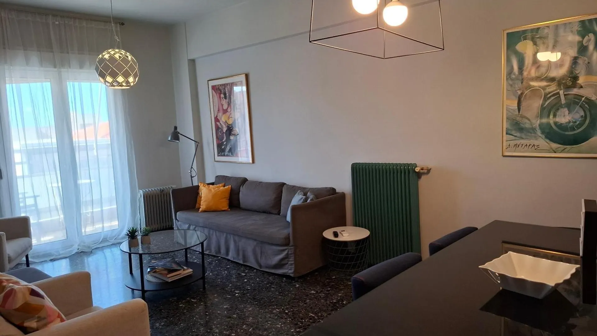 Apartment City Vibes 